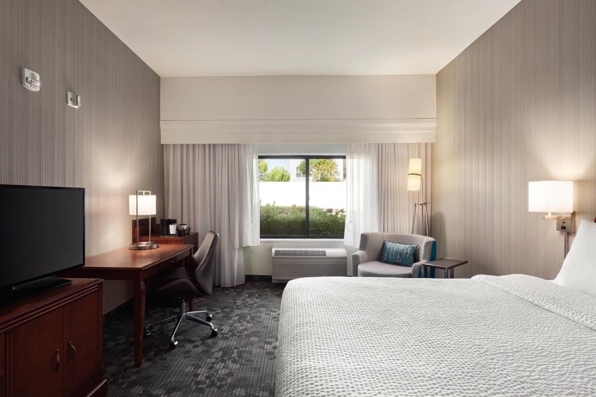 Hotel Courtyard By Marriott Salinas Monterey Extérieur photo
